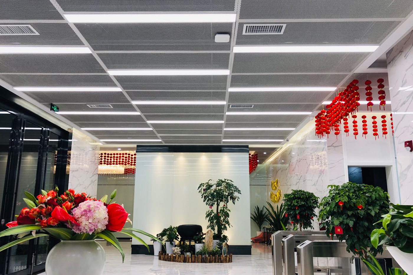 工(gōng)作(zuò)環境